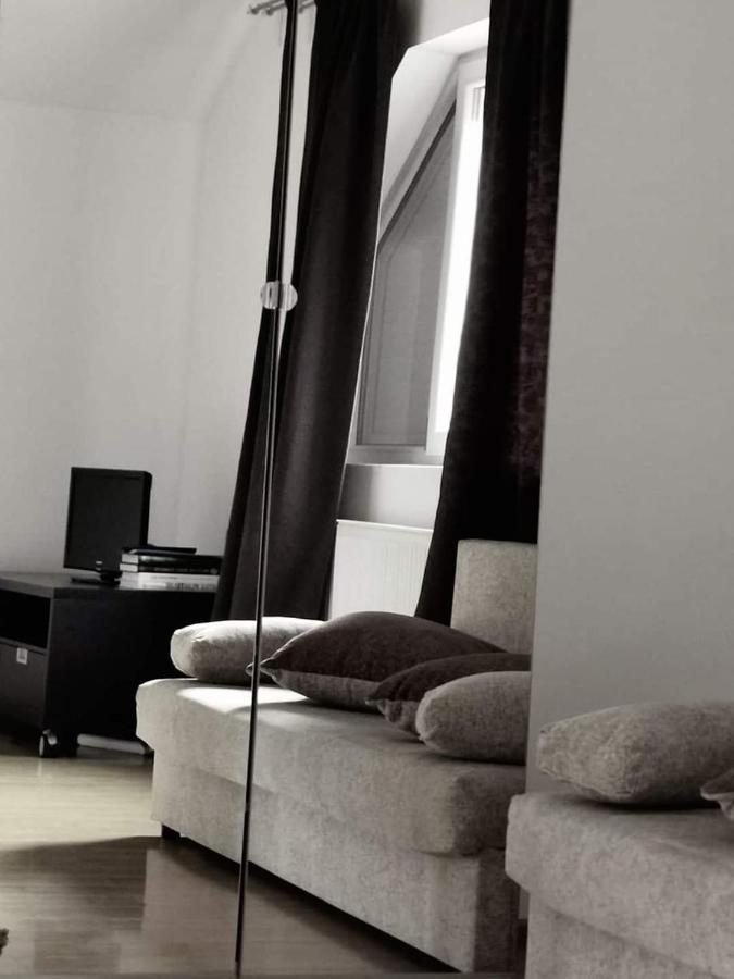 Casa File De Poveste Târgu Jiu Εξωτερικό φωτογραφία